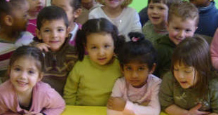 Children_in_a_Primary_Education_School_wikimedia-commons-crop.jpg